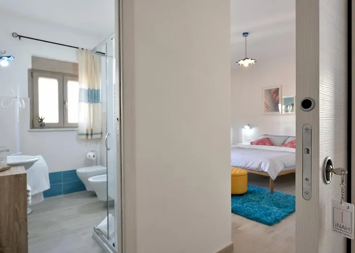 Inah Гостевой дом 3*