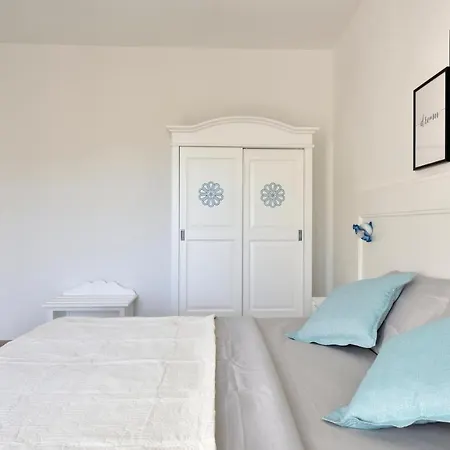 Inah Guest house