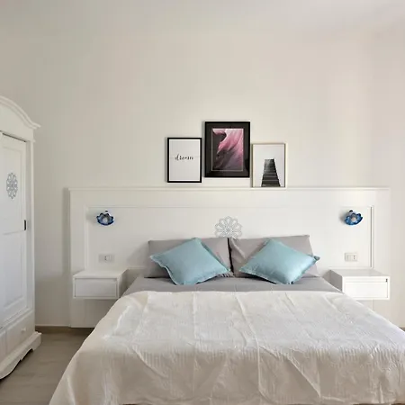 Inah Guest house